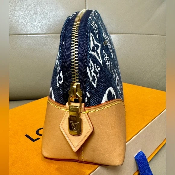 Sold x Louis Vuitton Limited edition Jacquard Since 1854 Cosmetic Pouch - Picture 7 of 12